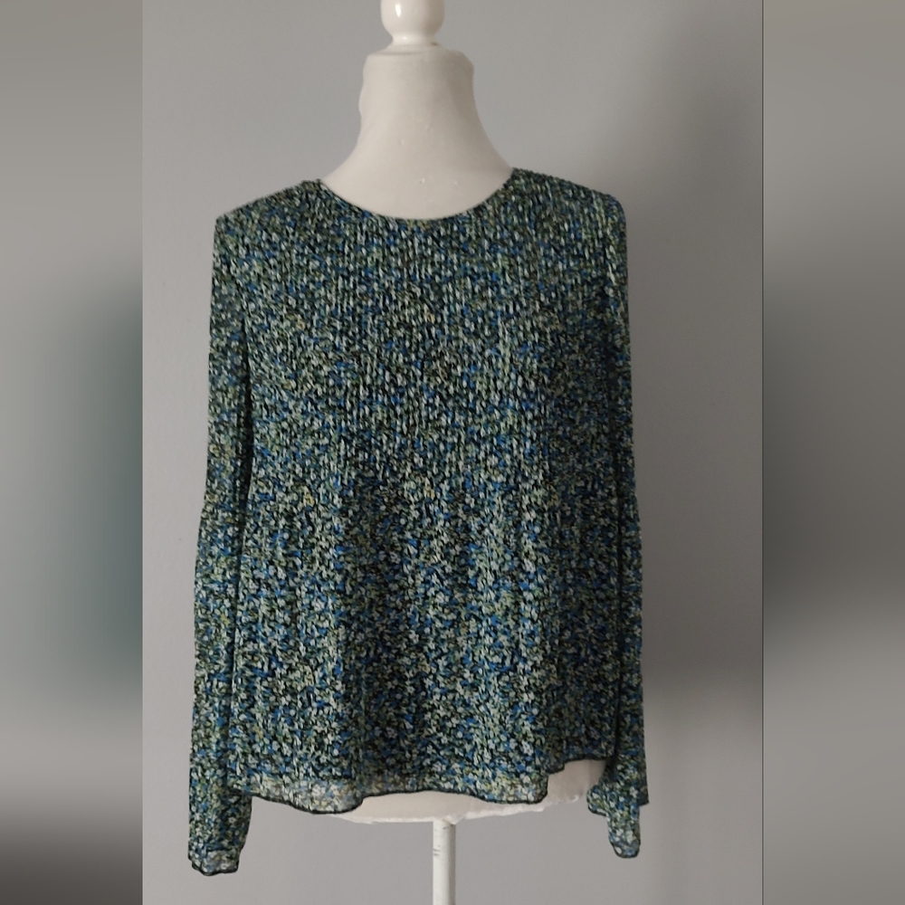 Top Blouse Cloud Chaser Green Blue Size Small Long Sleeve Floral Excellent